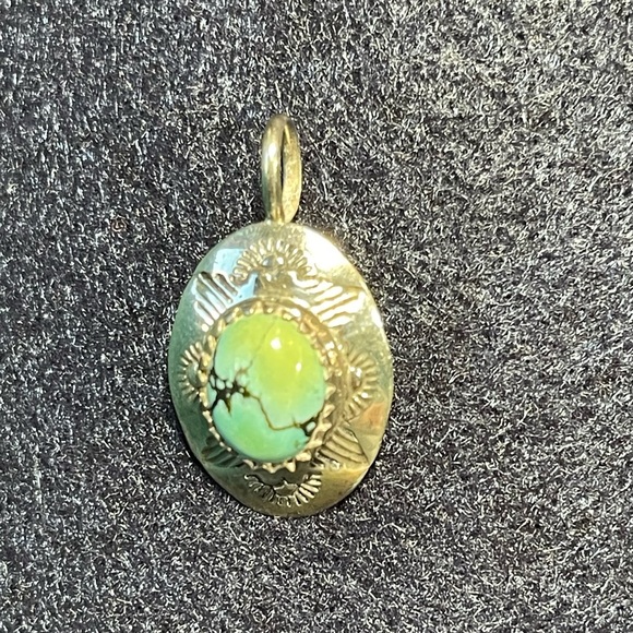 Vintage 1” Turquoise and Sterling Pendant. Hallmarked  FREE Shipping - Picture 5 of 6